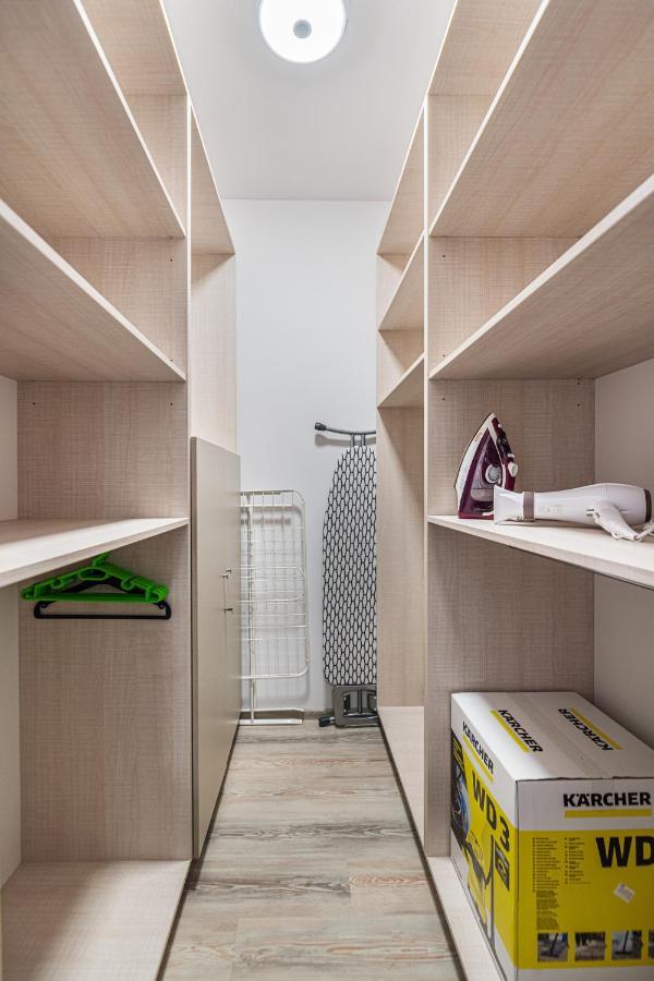 Isaran 2D4E Apartment Brassó Kültér fotó